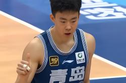 青岛男篮表现低迷，队伍需进一步调整